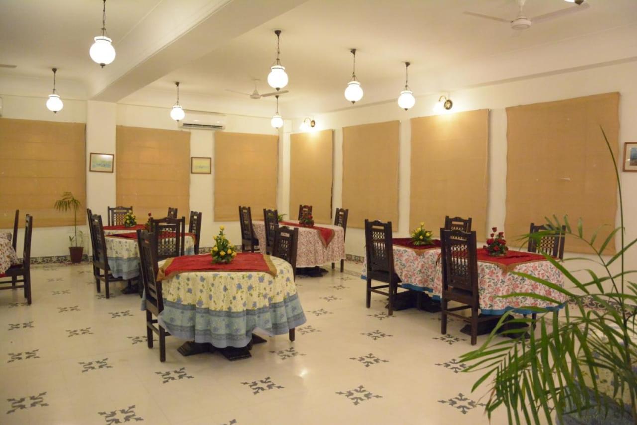Heritage Khandwa Haveli Divisione di Divisione di Jaipur Esterno foto